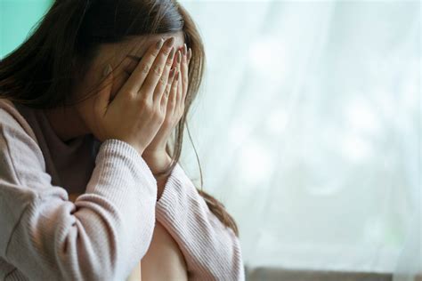 処女 悩み|焦って適当に処女を捨てたことを後悔しています [31歳からの恋 .